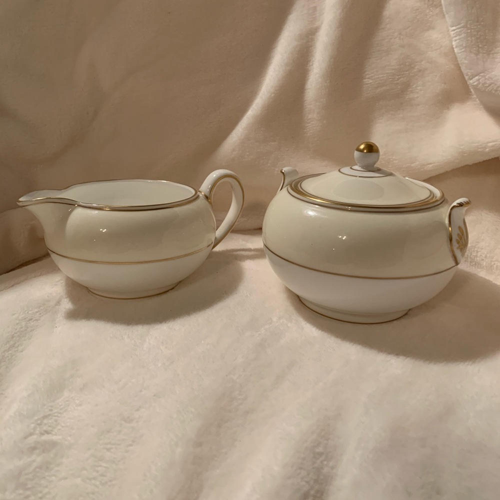 Wedgwood Bone China sugar and creamer set